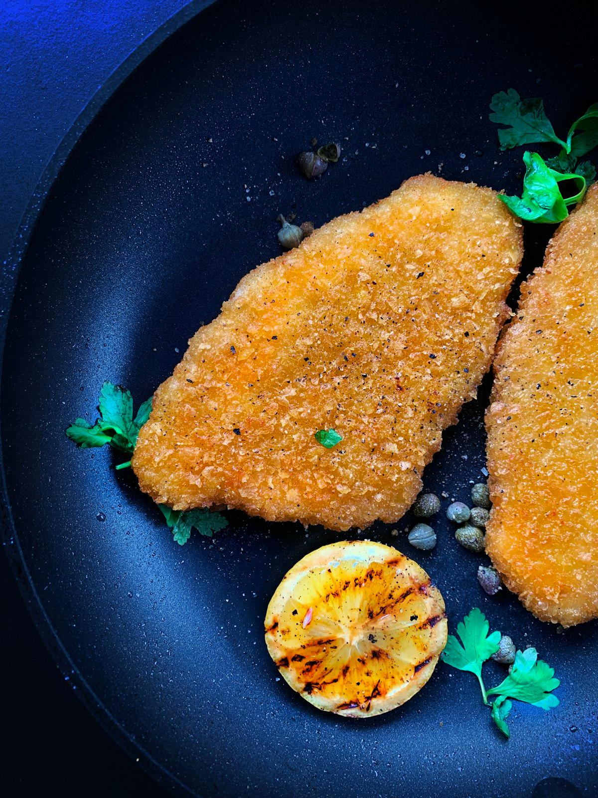 Sabores del mundo en cocinas caseras del Inland Empire — empanadas, pupusas y más