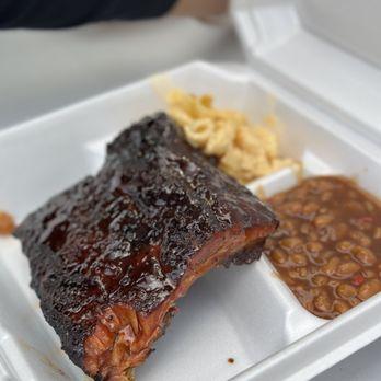 Crittles Backyard BBQ: barbacoa ahumada en casa en Murrieta